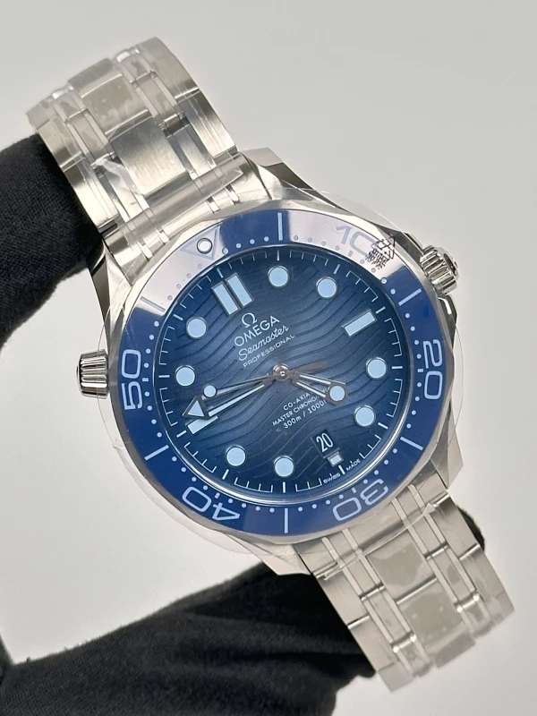 Omega DIVER 300M 210.30.42.20.03.003 2