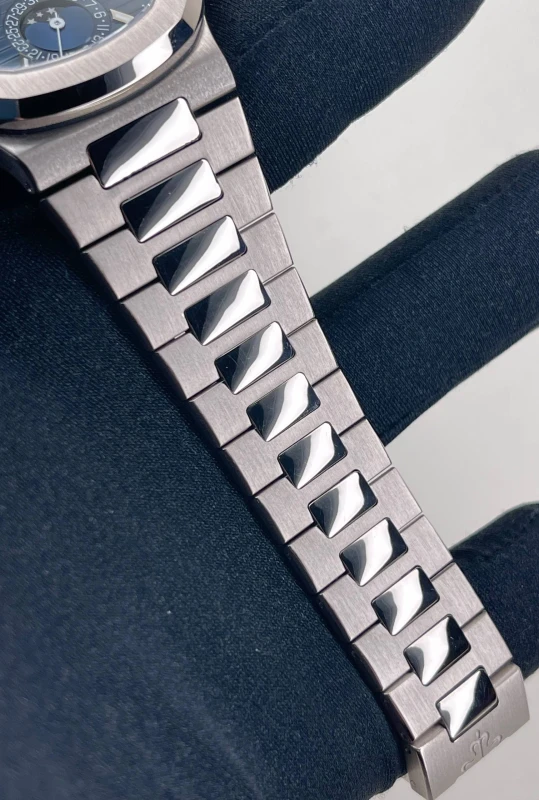 Patek Philippe 5740 5740/1G-001 7