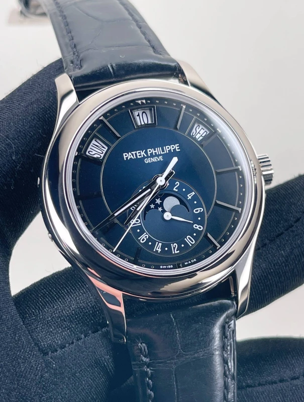 Patek Philippe ANNUAL CALENDAR 5205 5205G-013 3