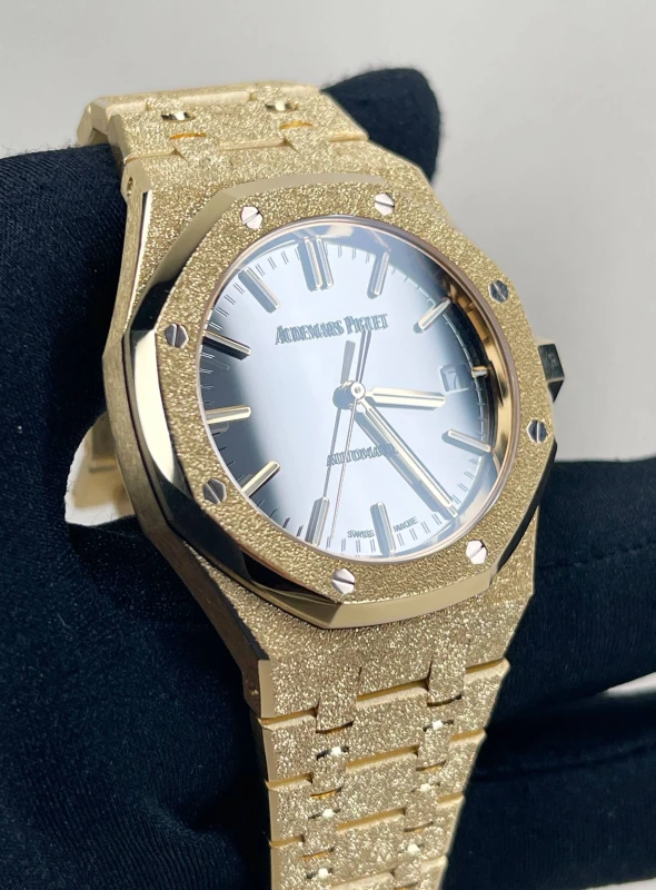 Audemars Piguet Frosted Gold Carolina Bucci 15454BA.GG.1259BA.02 3