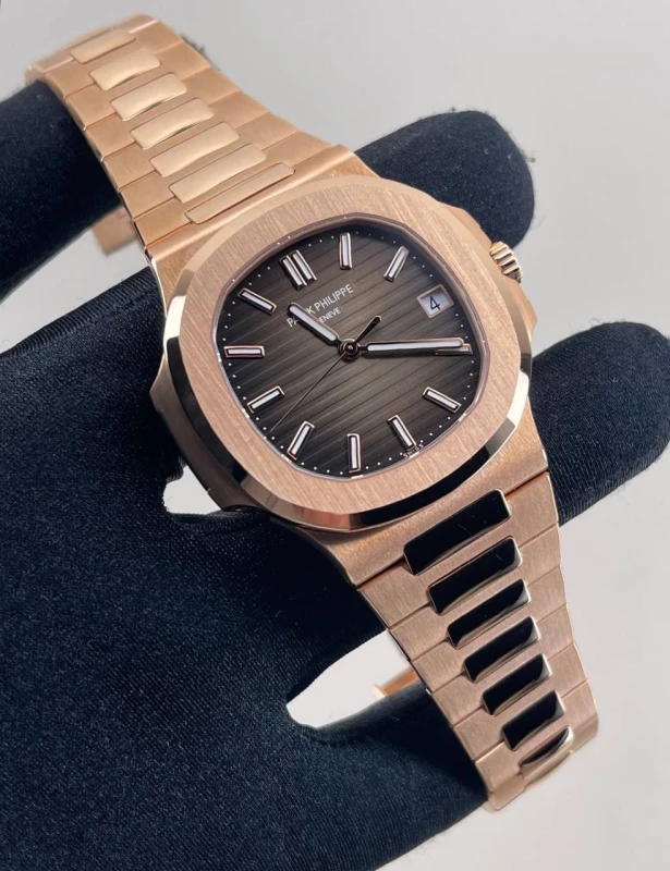 Patek Philippe 5711/1 5711/1R-001 2