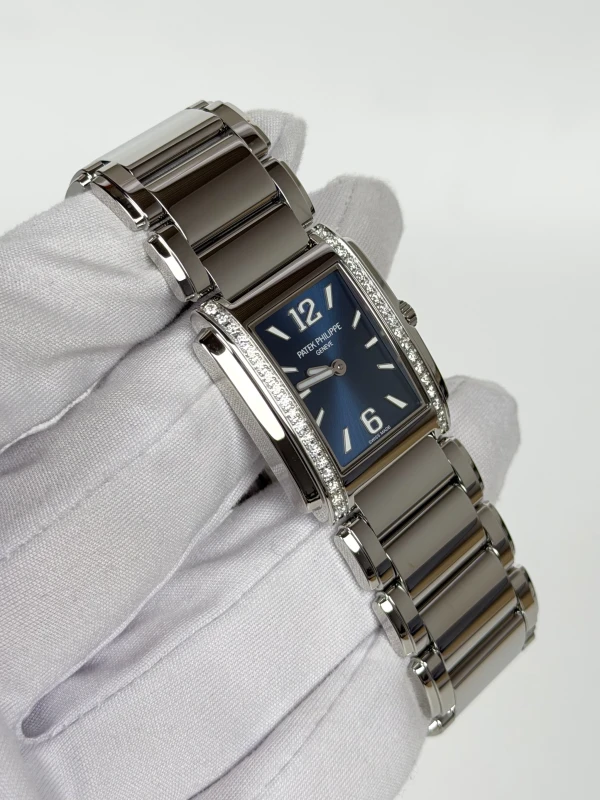 Patek Philippe 4910/12 4910/1200A-001 2