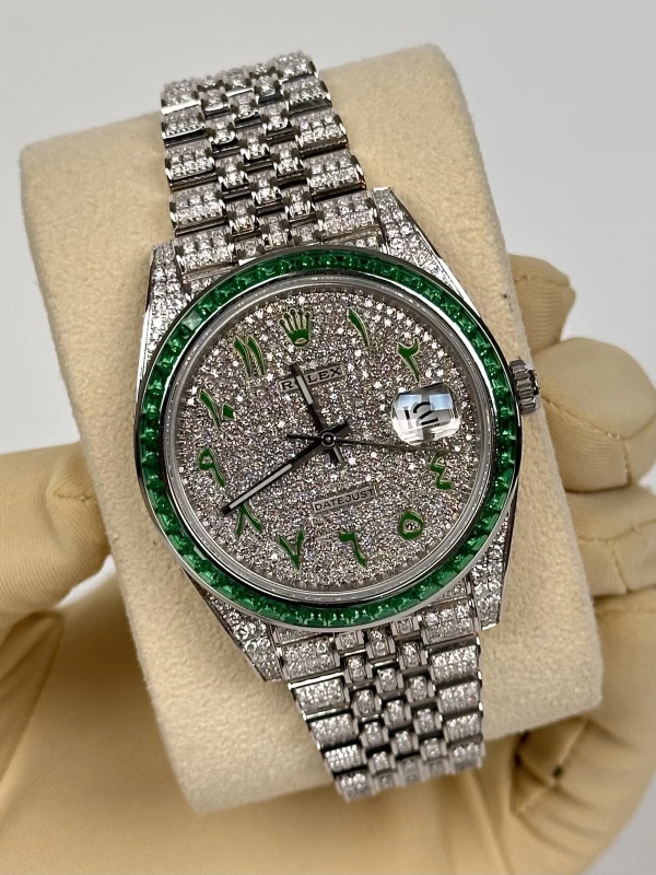 Rolex 41 mm 126300FIX emerald 3