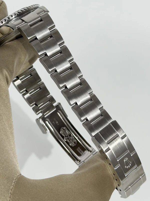 Rolex Date 40mm 16610 3