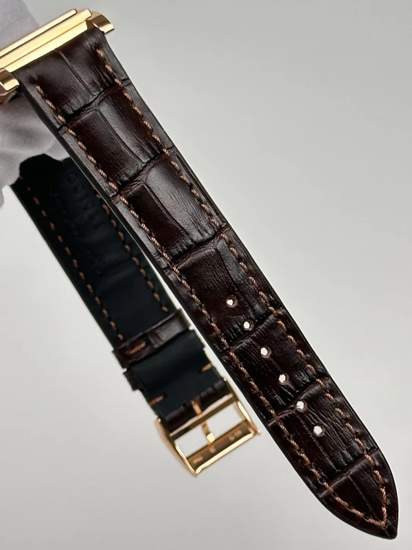 A. Lange & Sohne 107.032 7