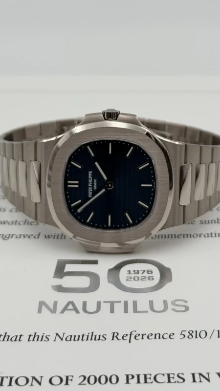 Patek Philippe 5810/1G-001- 50th Anniversary 4