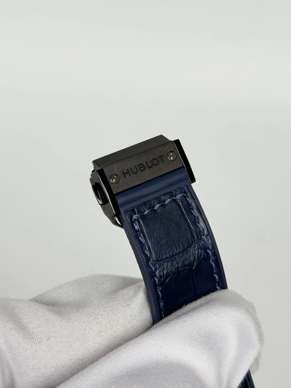 Hublot Ceramic Blue Diamonds 38mm  361.CM.7170.LR.1204 5