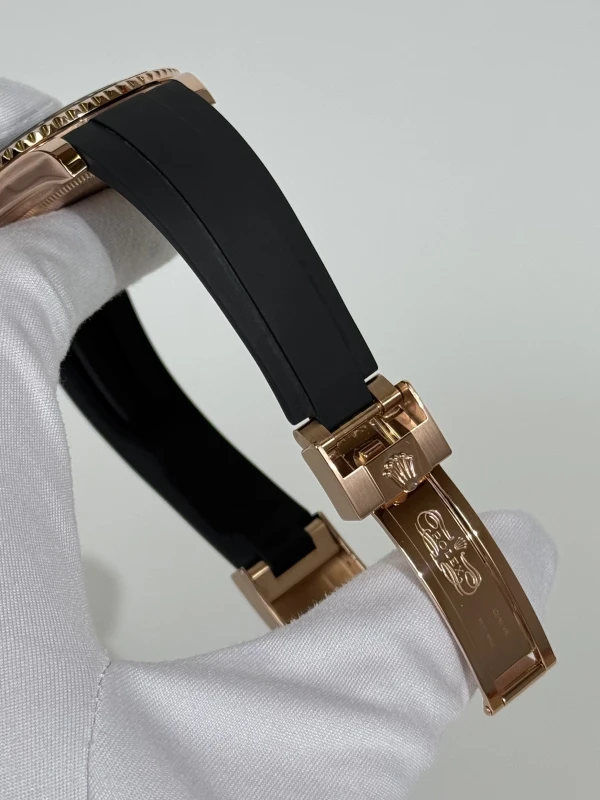 Rolex 40 mm, Everose gold 116655-0001 5