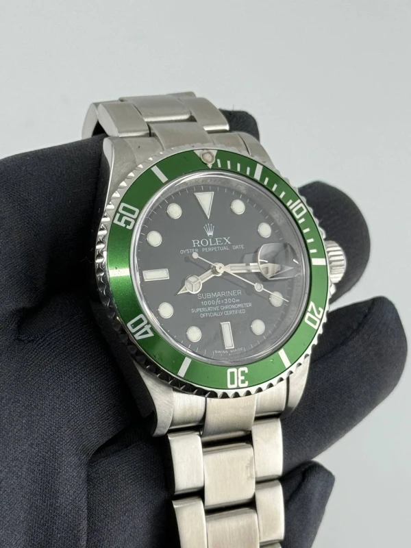 Rolex 16610LV 8