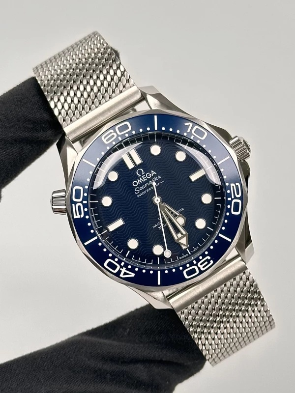 Omega DIVER 300M 210.30.42.20.03.002 2