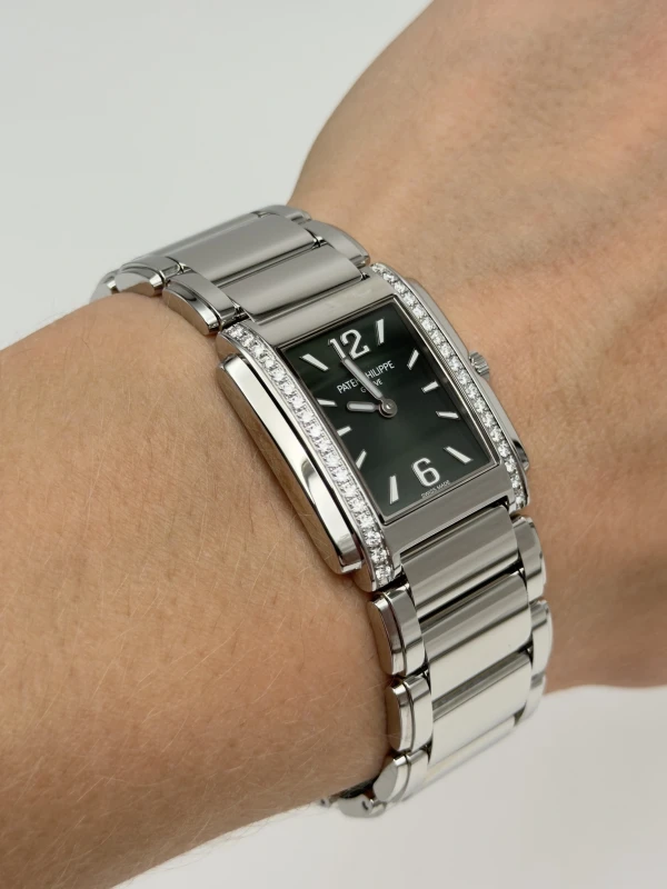 Patek Philippe Twenty-4 4910/1200A-011 4910/1200A-011 4