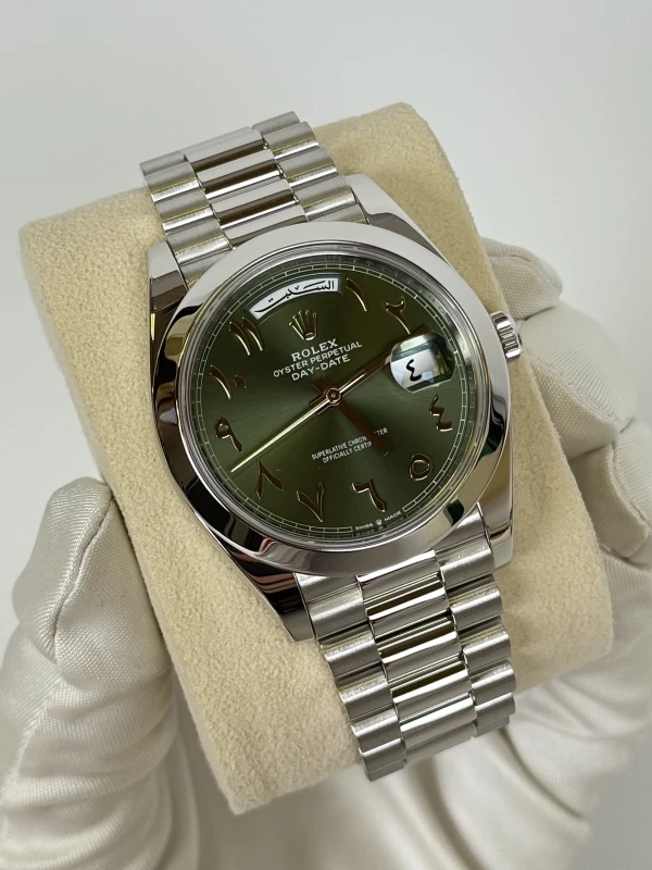Rolex 40 MM, PLATINUM 228206-0027 2