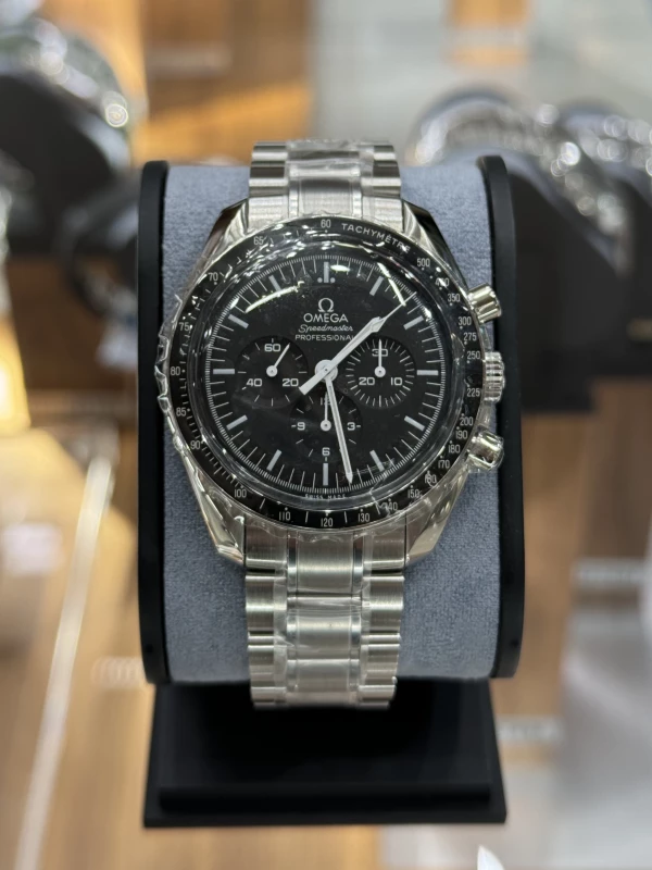 Omega MOONWATCH PROFESSIONAL CHRONOGRAPH 42 MM 311.30.42.30.01.005 2