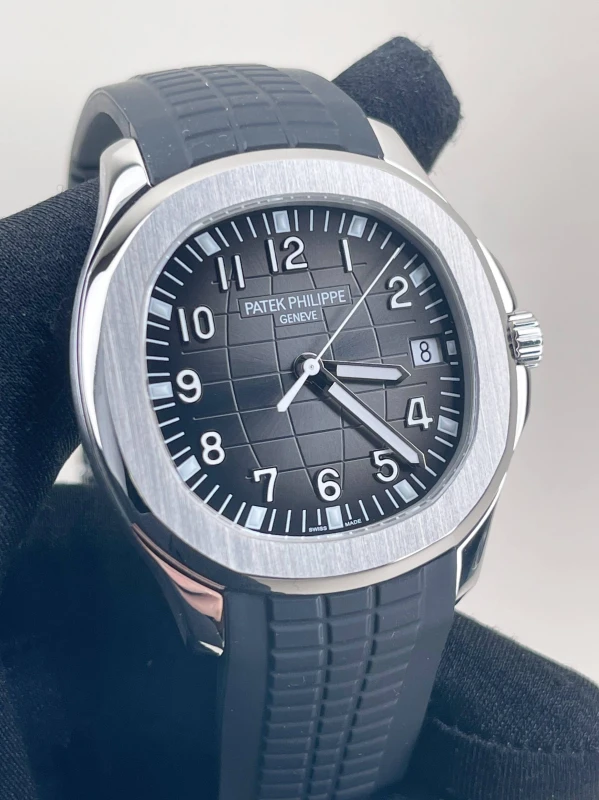 Patek Philippe 5167 5167A-001 3