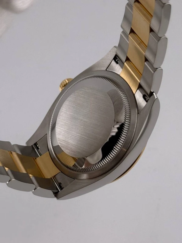 Rolex 36 mm, Oystersteel and yellow gold 126233-0026 8