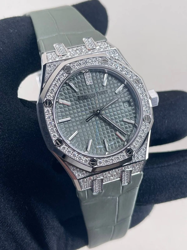 Audemars Piguet 15551BC.ZZ.D405CR.01 3
