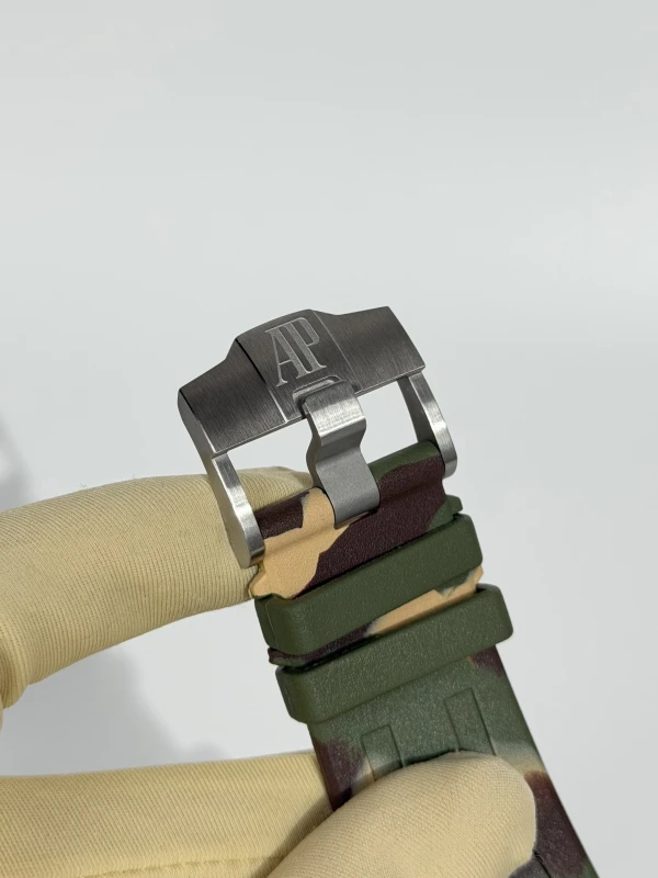 Audemars Piguet Chronograph 44mm 26400SO.OO.A054CA.01 6