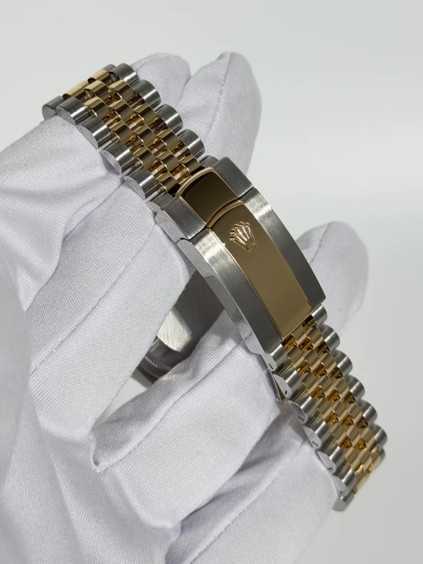 Rolex 36mm Steel and Yellow Gold 126233-0023 3