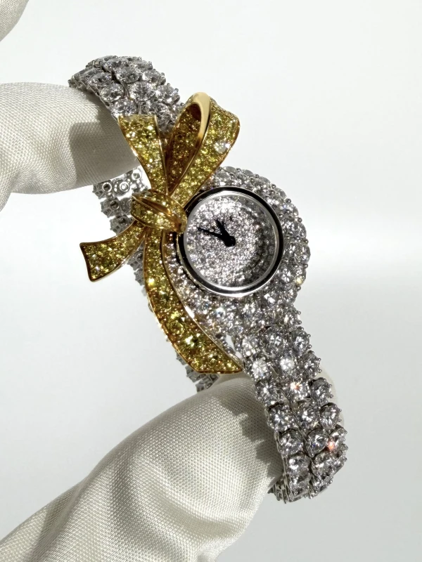 GRAFF Tilda's Bow Diamond GBW14WGYDD 2