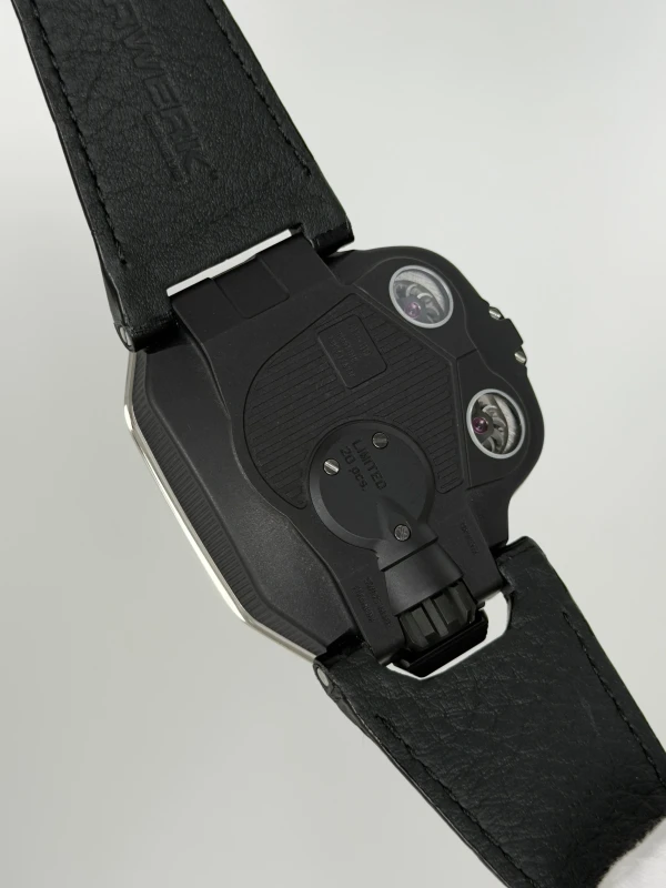 Urwerk Platinum Titanium UR-110 7
