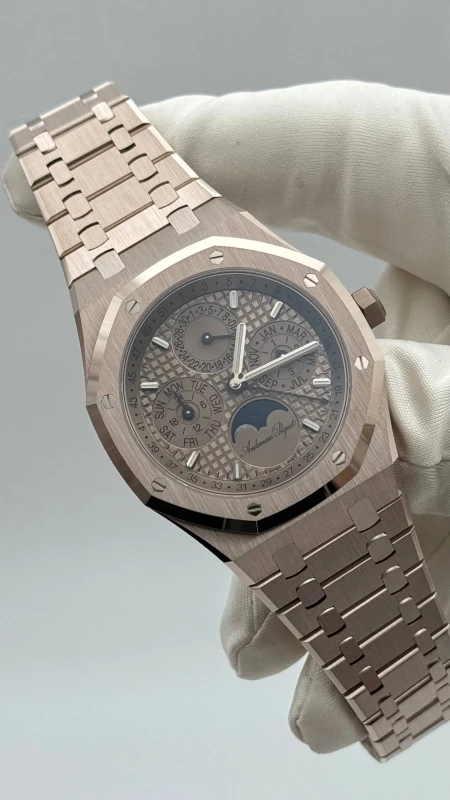 Audemars Piguet Royal Oak Selfwinding Perpetual Calendar 26674SG.OO.1320SG.01 4