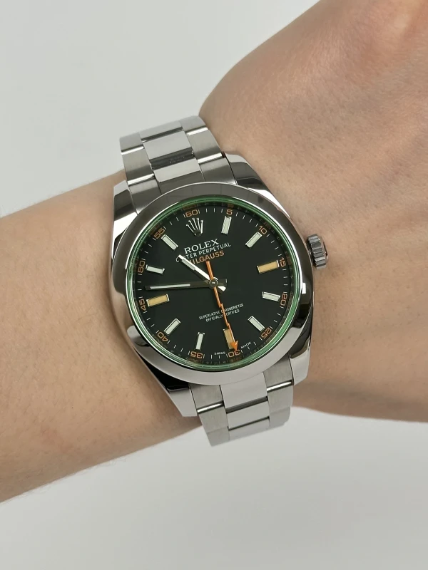 Rolex 40mm Steel 116400GV-0001 7