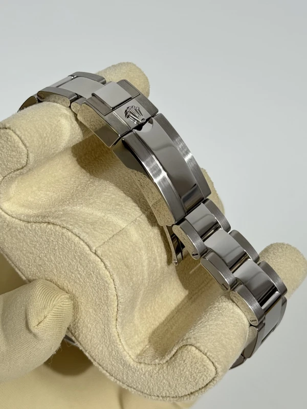 Rolex Cosmograph 40mm Steel 126500ln-0002 4