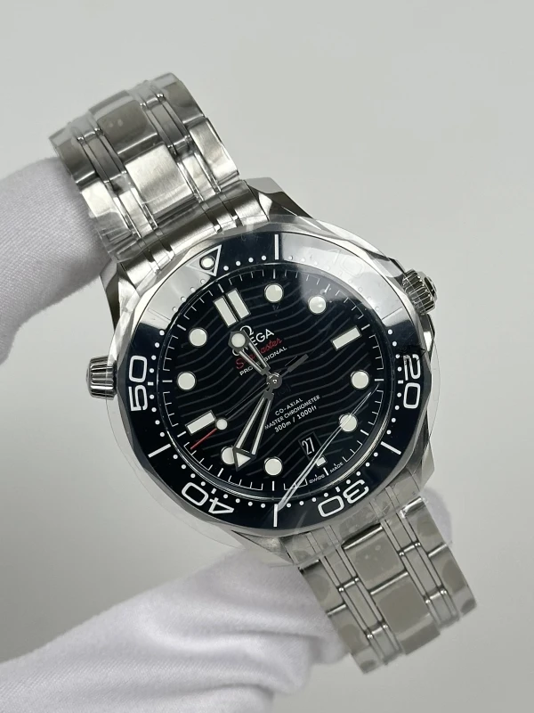 Omega Diver 300M Omega Co‑Axial Master Chronometer 42 mm 210.30.42.20.01.001 2