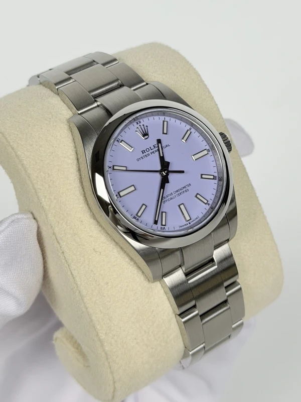 Rolex 34 mm Steel 124200 2