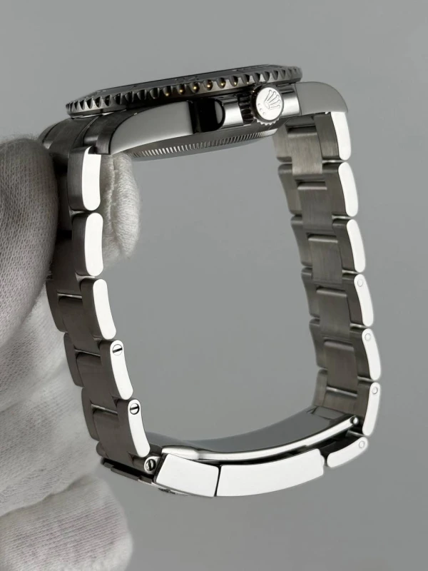 Rolex 40mm Steel 114060-0002 6