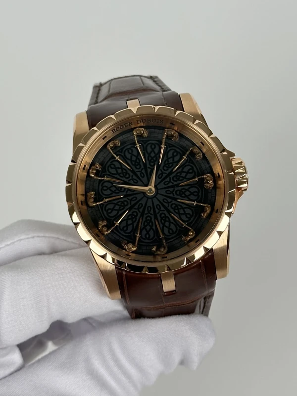 Roger Dubuis Table Ronde 45 DDBEX0495 rose gold 3