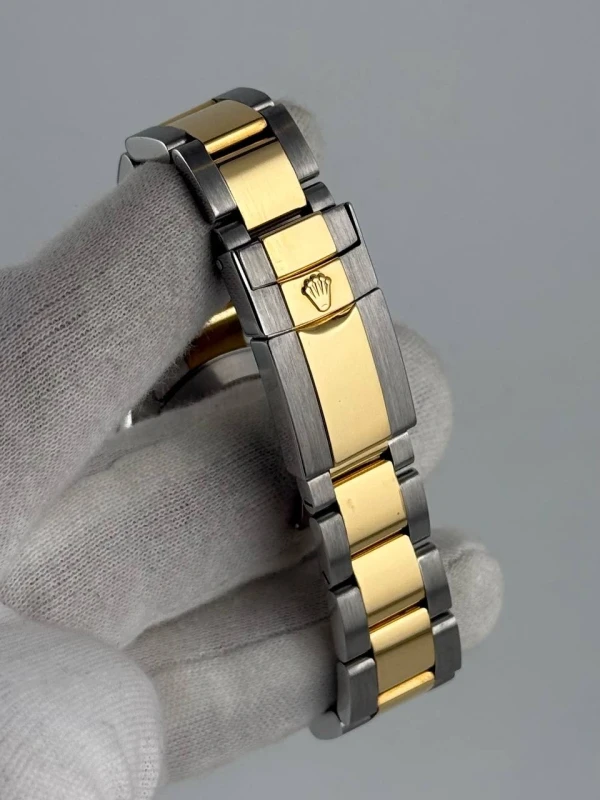 Rolex Cosmograph 40mm Steel and Yellow Gold 116523-0041 8