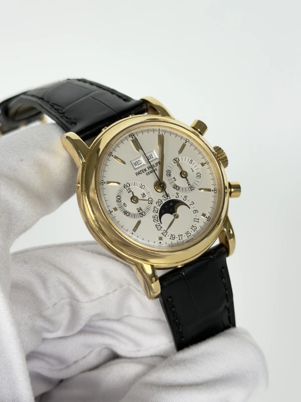 Patek Philippe Classic  3970E 2