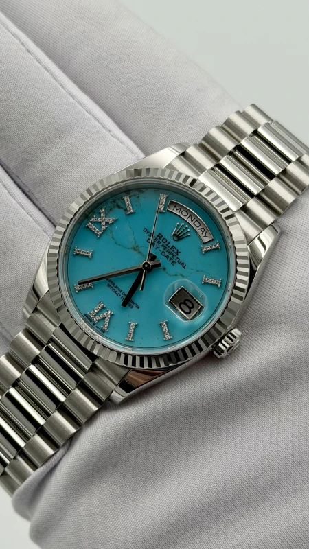 Rolex 36mm Platinum 128236-0011 5