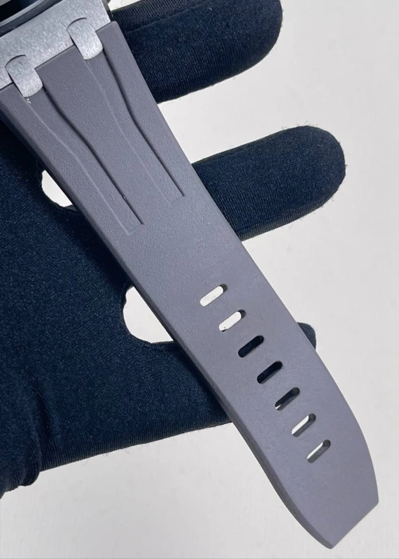 Audemars Piguet Chronograph 44mm 26400IO.OO.A004CA.01 6