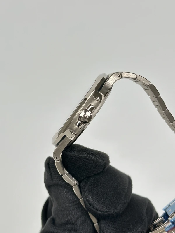 Patek Philippe NAUTILUS 5811/1G-001 5
