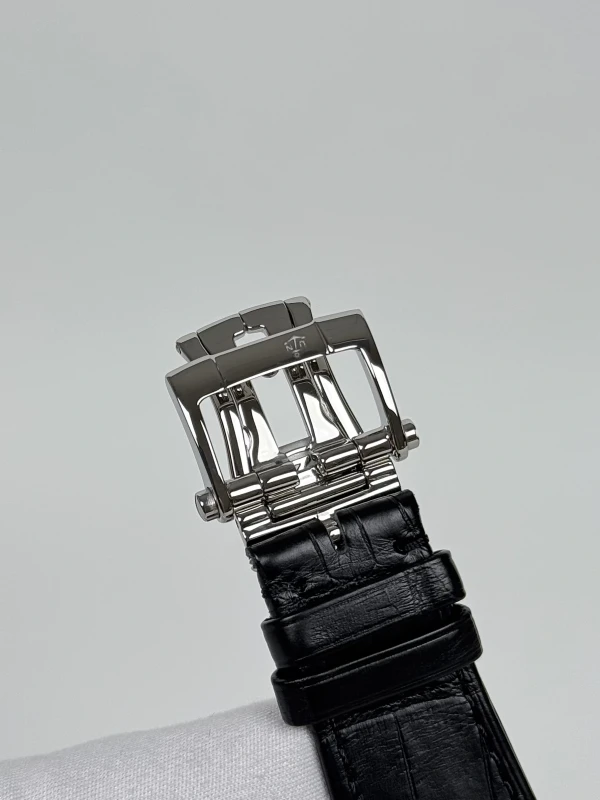 Ulysse Nardin Executive 243-00/43 8