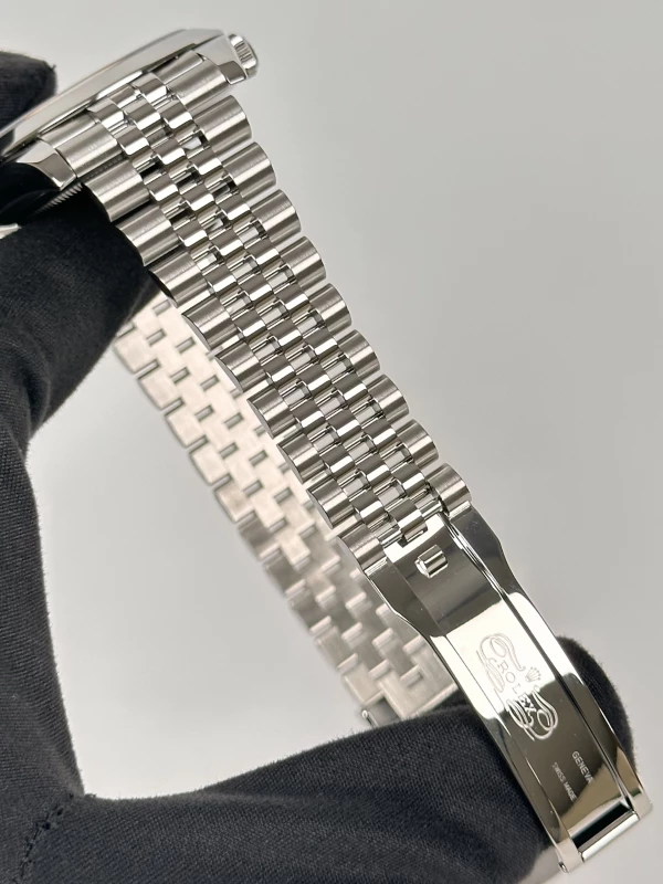 Rolex 41mm Steel 126300-0018 6