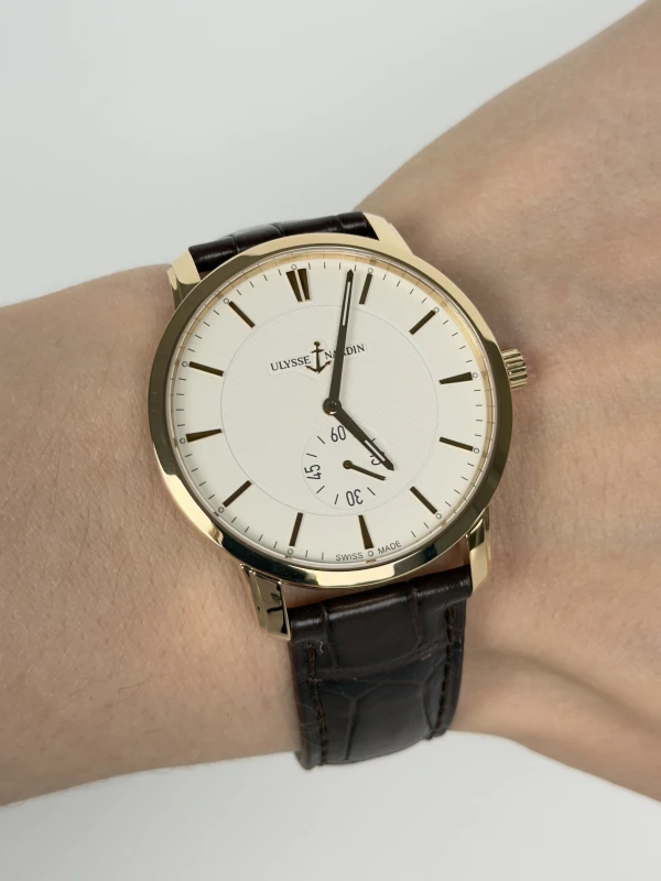 Ulysse Nardin Classico Small Second 8206-118-2/31 6