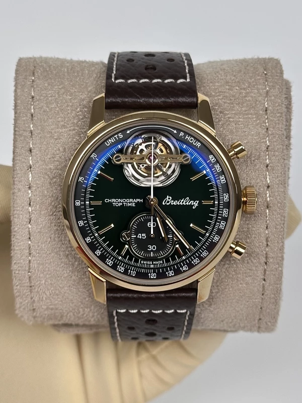 Breitling B21 FORD MUSTANG NB21251A1L1X1 2