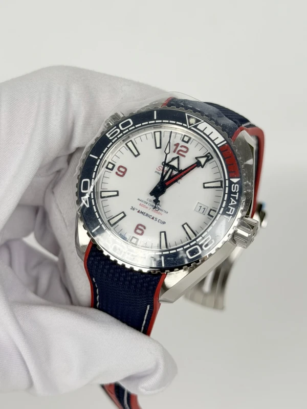 Omega 215.32.43.21.04.001 4