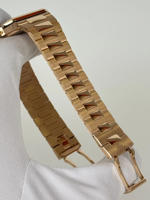 Patek Philippe 7128/1R-001 5