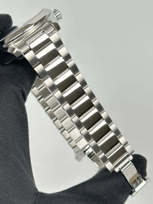 Omega 220.10.43.22.03.001 7