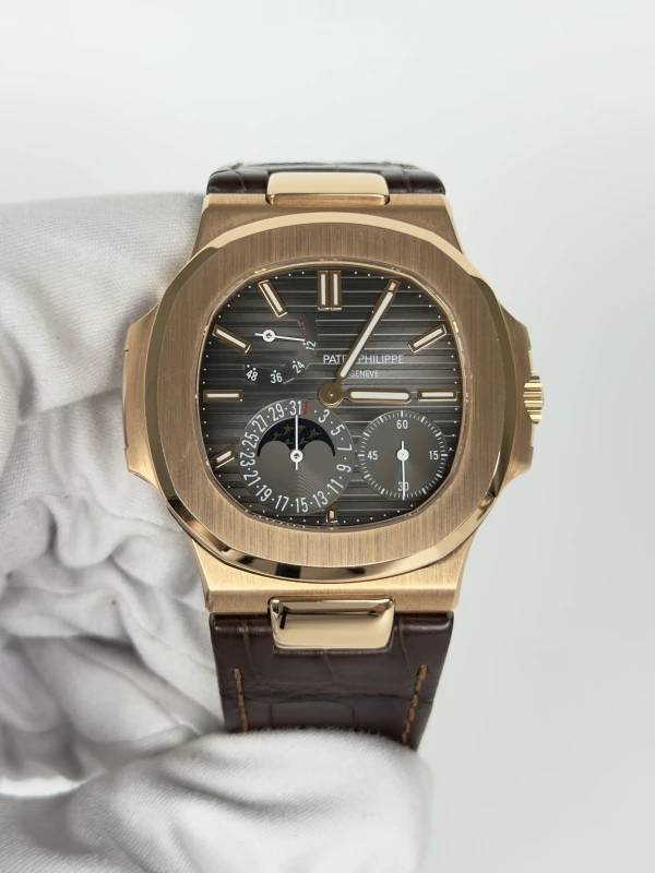 Patek Philippe 5712 5712R-001 2