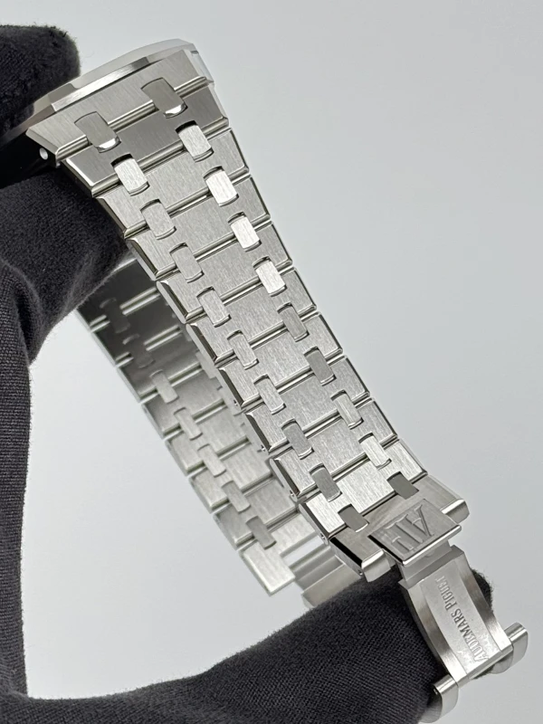 Audemars Piguet Selfwinding 37 mm 15450ST.OO.1256ST.01 6