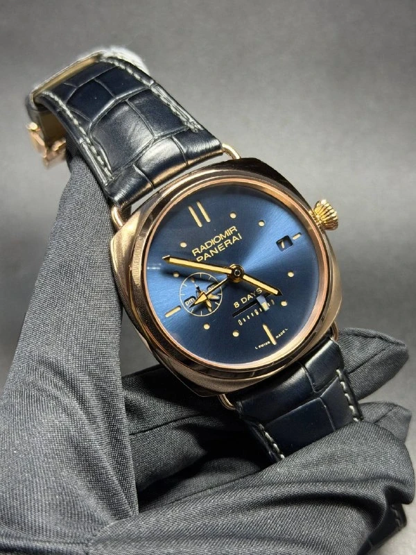 Panerai 8 Days GMT Oro Rosso PAM00538 3