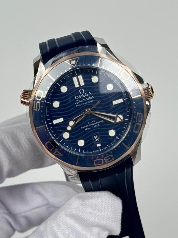 Omega Diver 300M Omega Co‑Axial Master Chronometer 42 mm 210.22.42.20.03.002 3