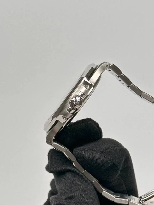 Patek Philippe 5711/1 5711/1A-010 5