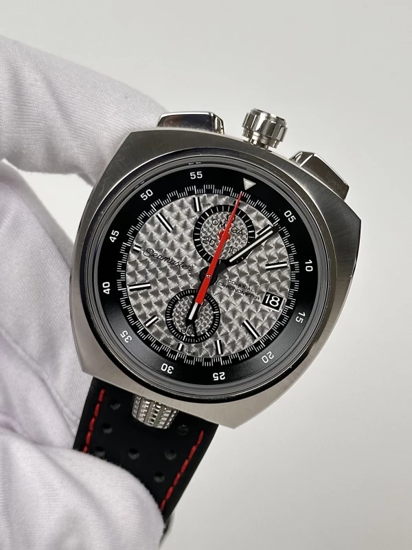 Omega Bullhead Co-Axial Chronograph 43 225.12.43.50.02.001 4