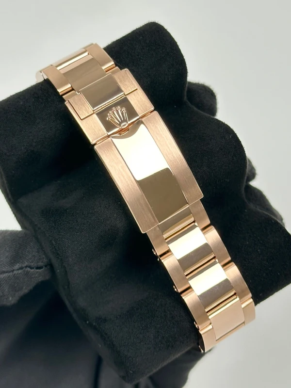 Rolex Cosmograph 40mm Everose Gold 'Rainbow' 126505XLAB 5